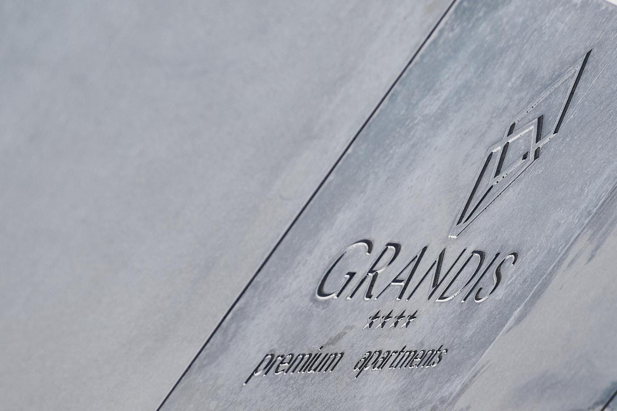 Grandis Premium Apartments Godollo Exterior photo